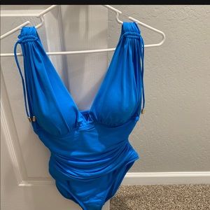 NWOT: La Blanca swimsuit